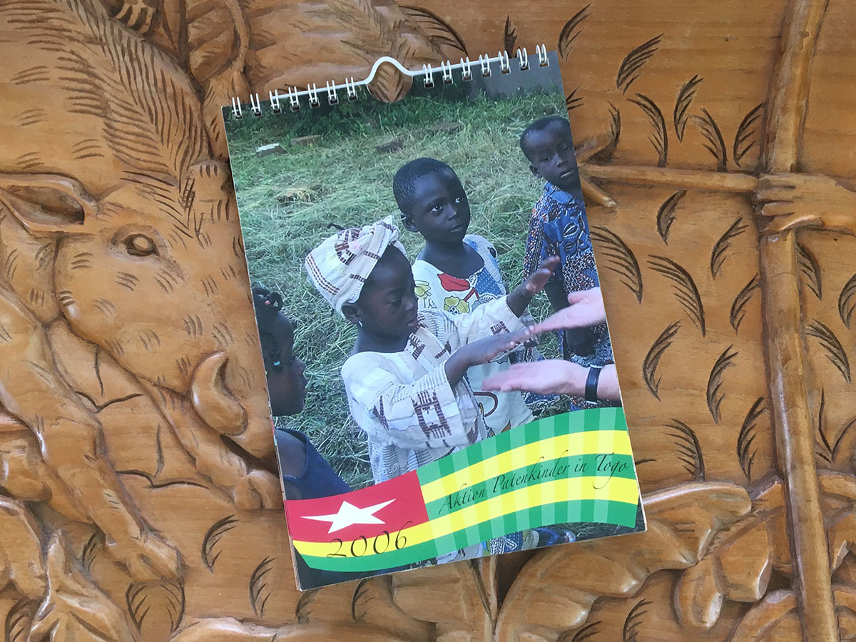 Das Titelblatt des Togo-Kalenders 2006