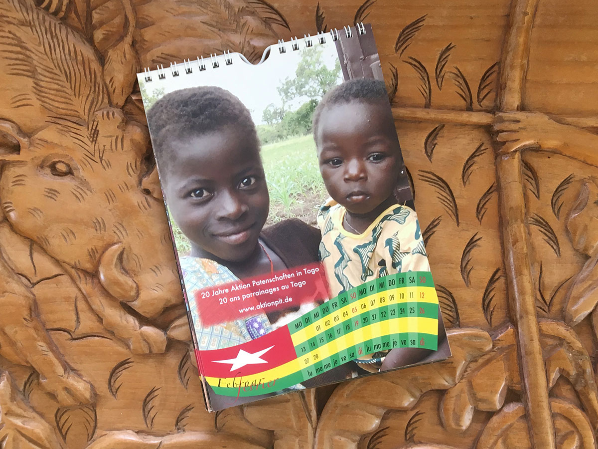Das Feburar-Blatt des Togo-Kalenders von 2006