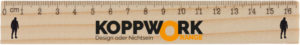 Holzlineal mit dem KoppWork Orange Logo